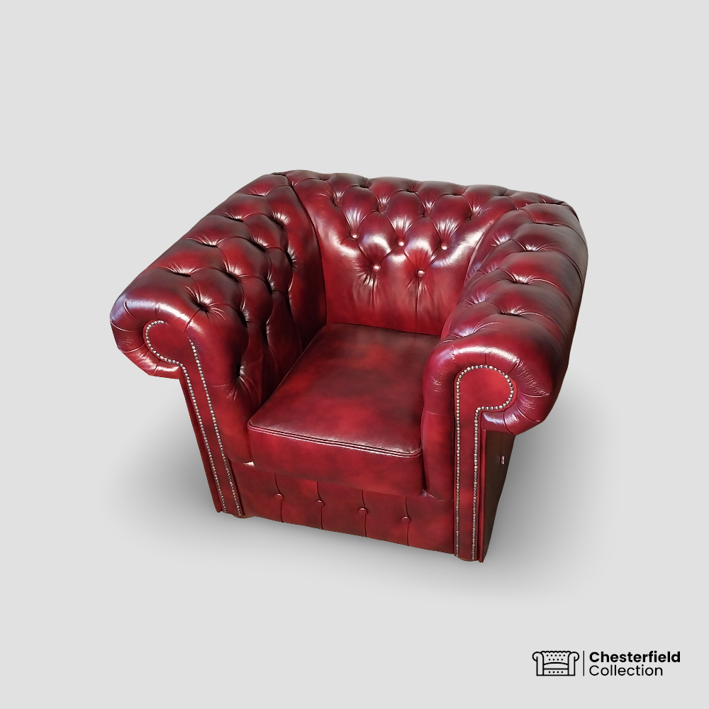 Canapé Chesterfield 1 place Bordeaux, vue de profil côté droit.
