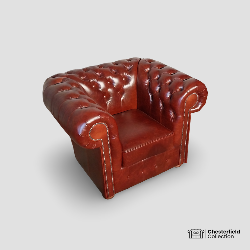 Canapé Chesterfield 1 place Cognac, vue de profil côté gauche.
