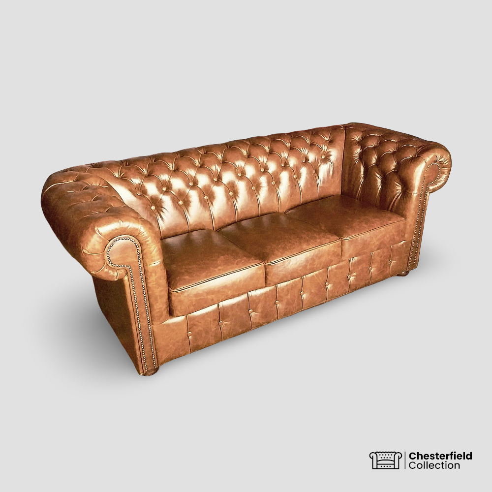 Canapé Chesterfield 3 places Amber, vue de profil côté gauche.